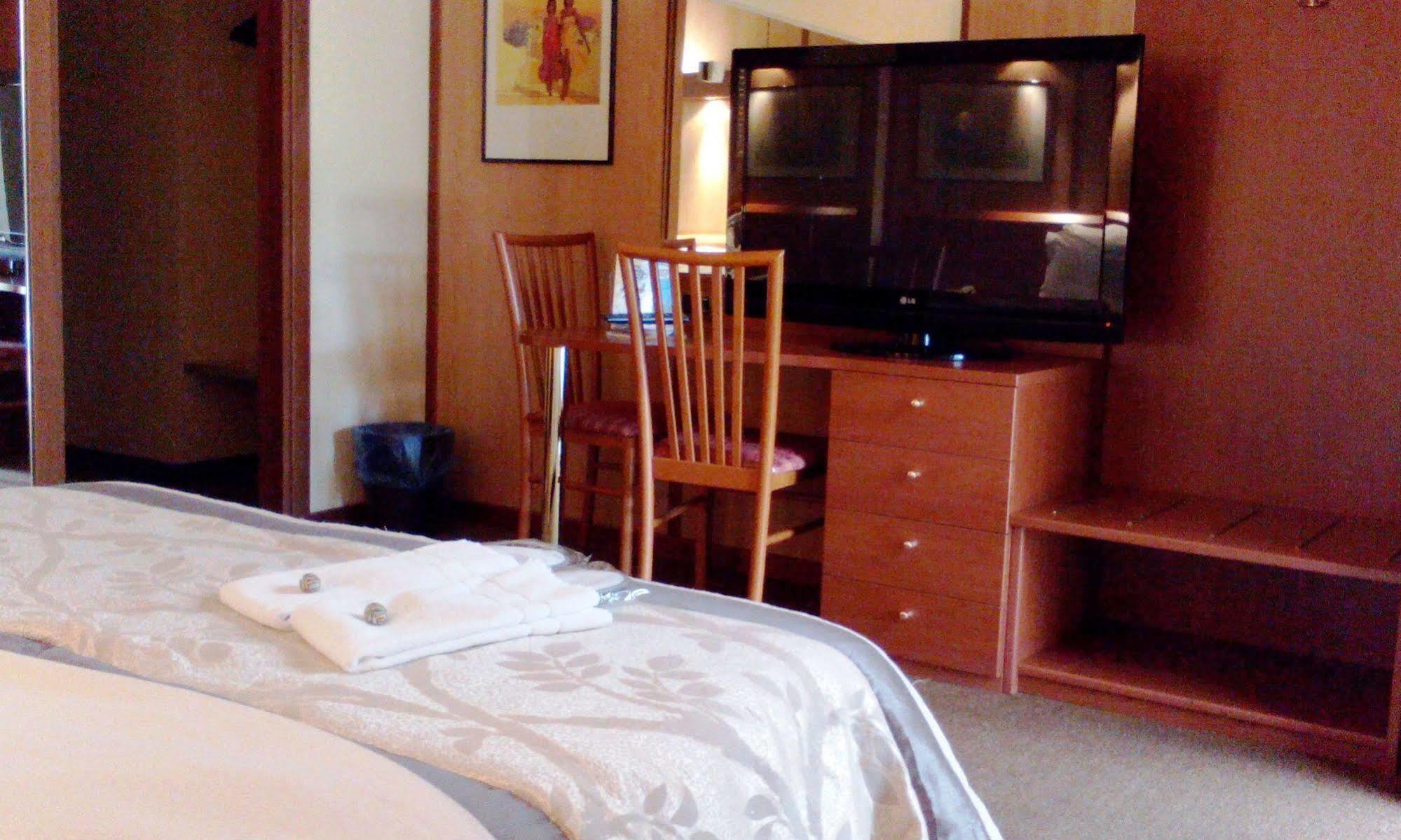 Hotel Motel Ovest Vittuone Ngoại thất bức ảnh