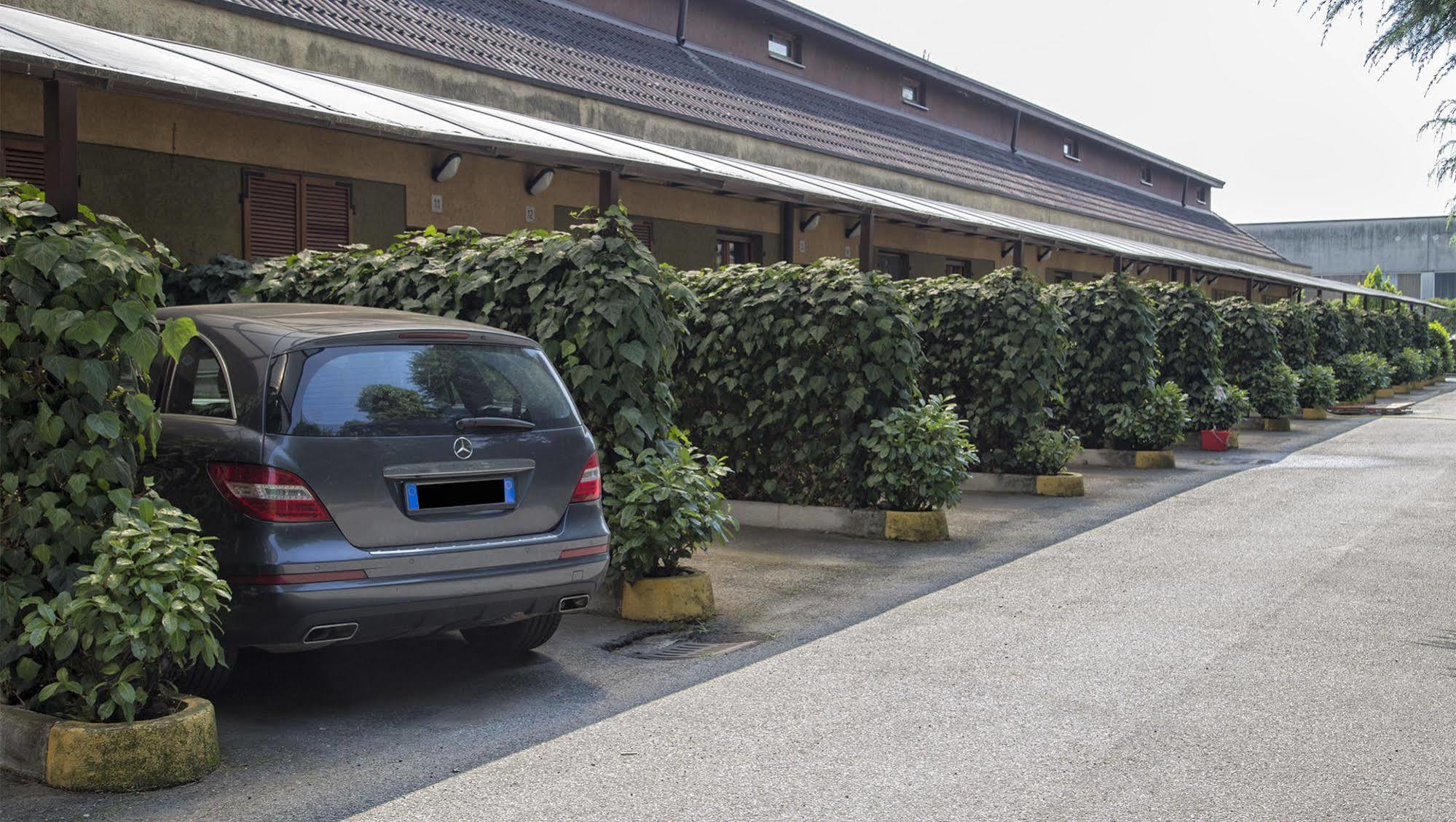 Hotel Motel Ovest Vittuone Ngoại thất bức ảnh
